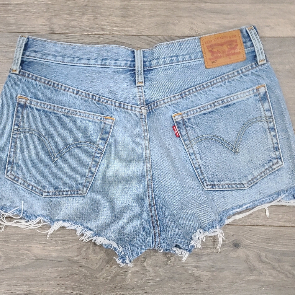 Levi's Women's Blue Denim Shorts Size 31